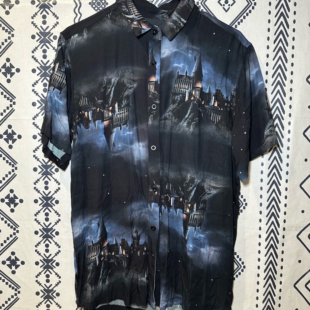 Harry‎ Potter Hogwarts Womens Button Down Shirt Size Small- NWT